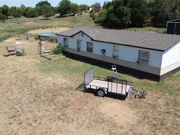 935 NE 70th Street, Blanchard, OK 73010