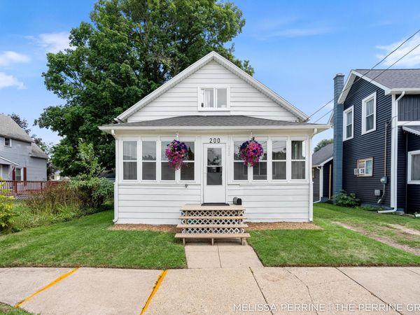 200 Grove Street NW, Sparta, MI 49345