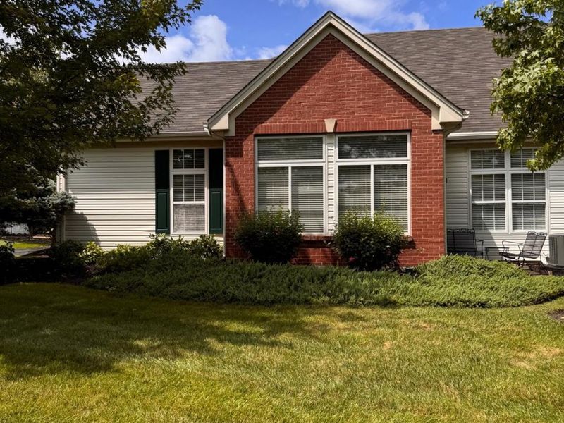 3834 Sandtrap Circle, Mason, OH 45040 Photo 2