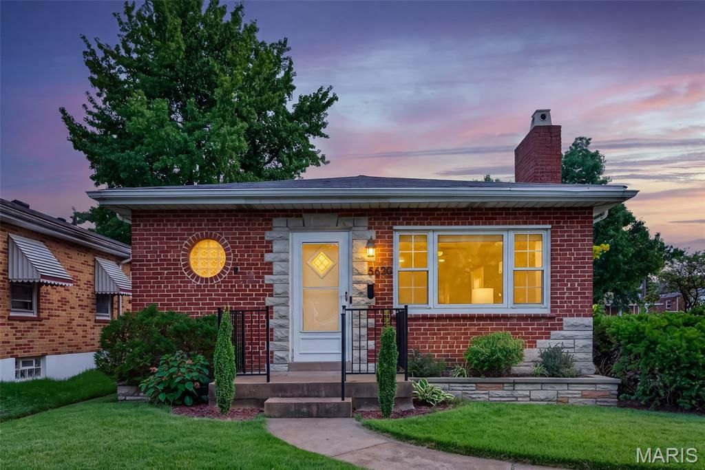 5690 Pernod Avenue, Saint Louis, MO 63139 Main Photo