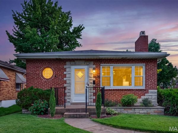 5690 Pernod Avenue, St Louis, MO 63139
