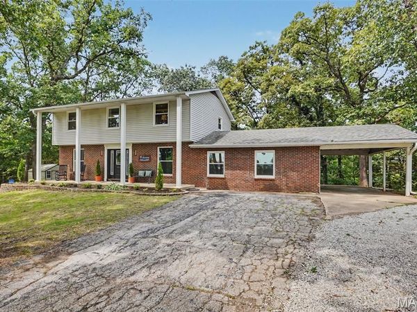 34 Oakwood Lane , Warrenton, MO 63383