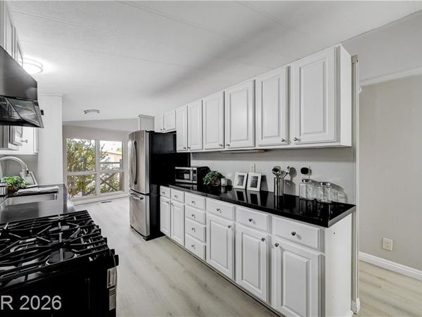 3530 Katmai Drive, Las Vegas, NV 89122