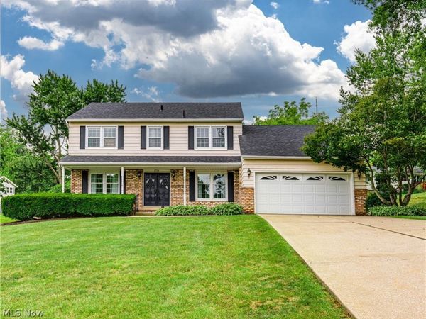 2724 Olentangy Drive , Akron, OH 44333