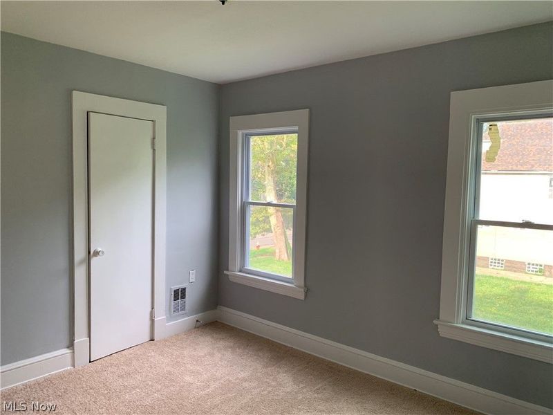 10013 Somerset Avenue, Cleveland, OH 44108 Photo 10