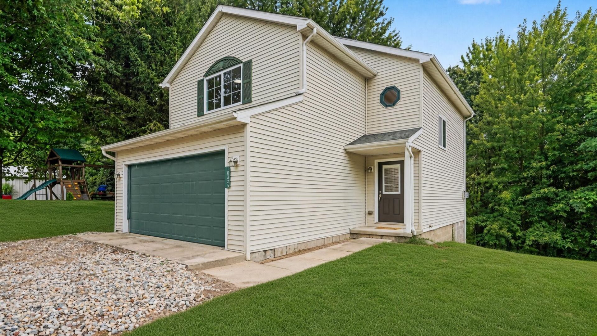 10325 Michael Boulevard, Pinckney, MI 48169 Main Photo