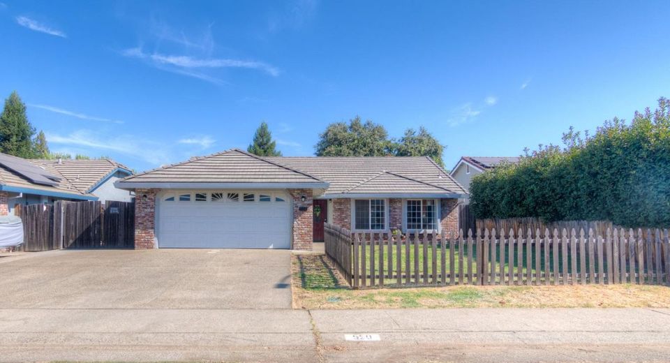 550 E 10th St, Lincoln, CA 95648 Photo