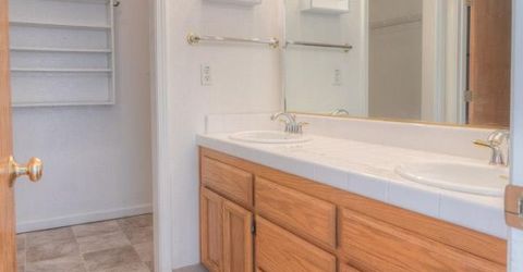 550 E 10th St, Lincoln, CA 95648 Photo