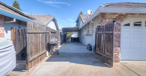 550 E 10th St, Lincoln, CA 95648 Photo