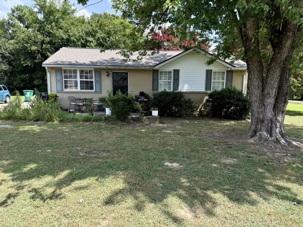 265 Freeman Dr , Lewisburg, TN 37091