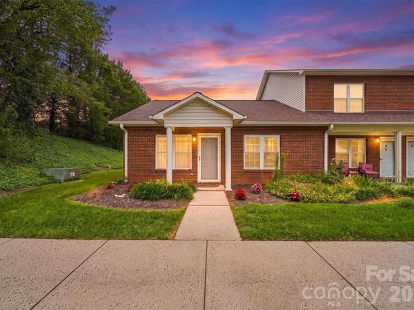 102 Brandywine Drive NE, Unit M-1, Conover, NC 28613