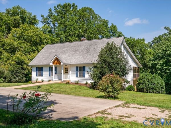 542 Ampthill Road, Cartersville, VA 23027