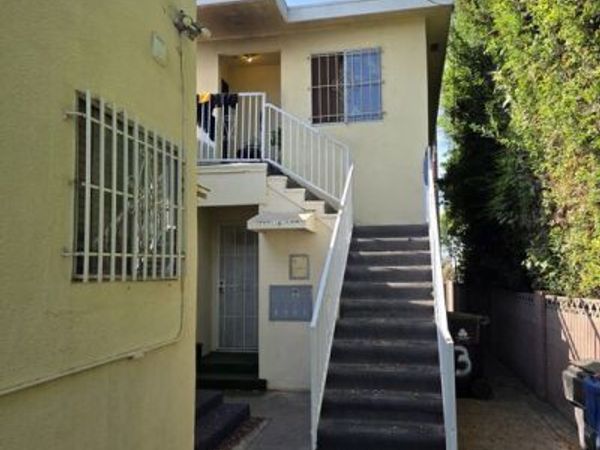 754 E 84th Place, Unit 4, Los Angeles, CA 90001