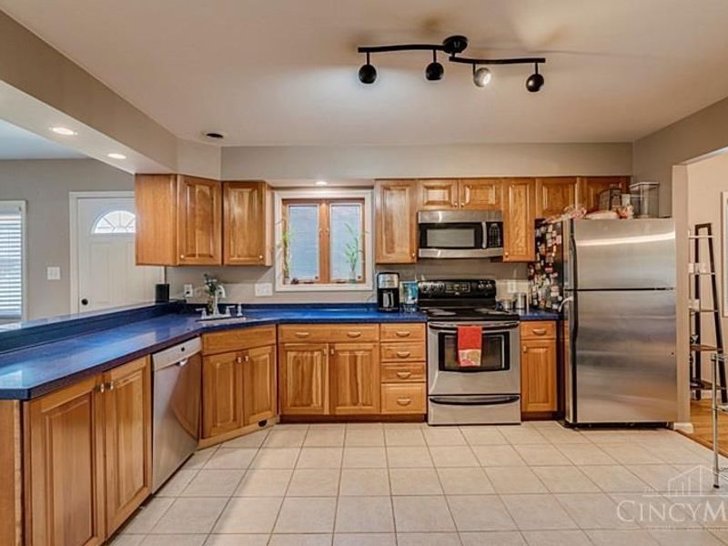 5558 Foxrun Court, Cincinnati, OH 45239 Photo 11