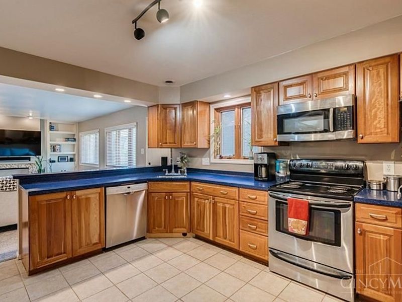 5558 Foxrun Court, Cincinnati, OH 45239 Photo 13