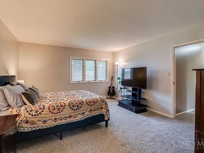 5558 Foxrun Court, Cincinnati, OH 45239 Photo 22