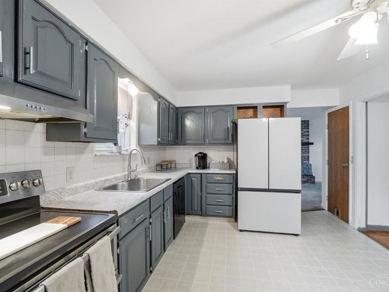 4357 Hubble Road, Green Township, OH 45247 Photo 10