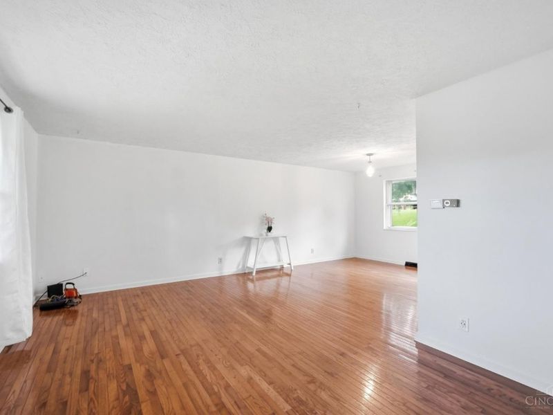 4357 Hubble Road, Green Township, OH 45247 Photo 6