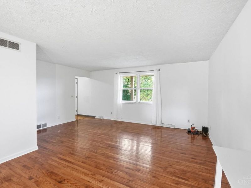 4357 Hubble Road, Green Township, OH 45247 Photo 7