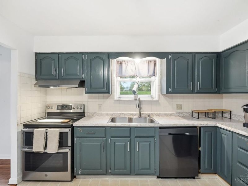 4357 Hubble Road, Green Township, OH 45247 Photo 9