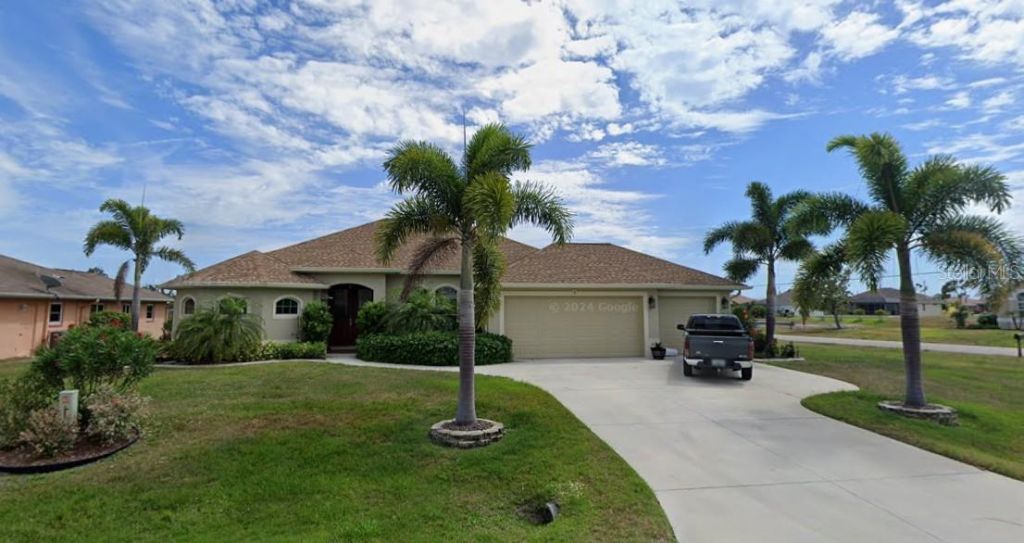 1 Sportsman Terrace, Rotonda West, FL 33947 Main Photo
