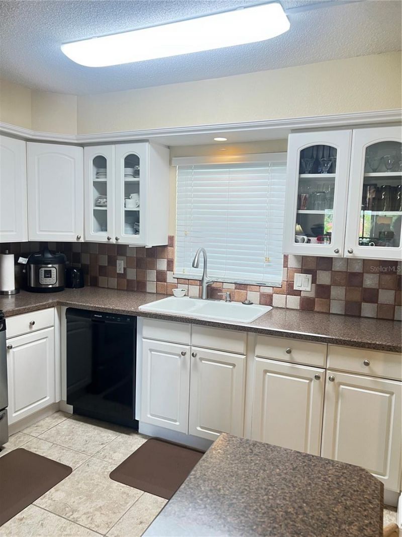 3789 46th Avenue S, Unit 202, Saint Petersburg, FL 33711 Photo