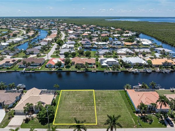 3936 LA COSTA ISLAND COURT, PUNTA GORDA, FL 33950