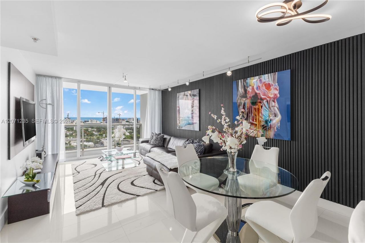 1800 Sunset Harbour Dr , Unit 2409, Miami Beach, FL 33139 Photo