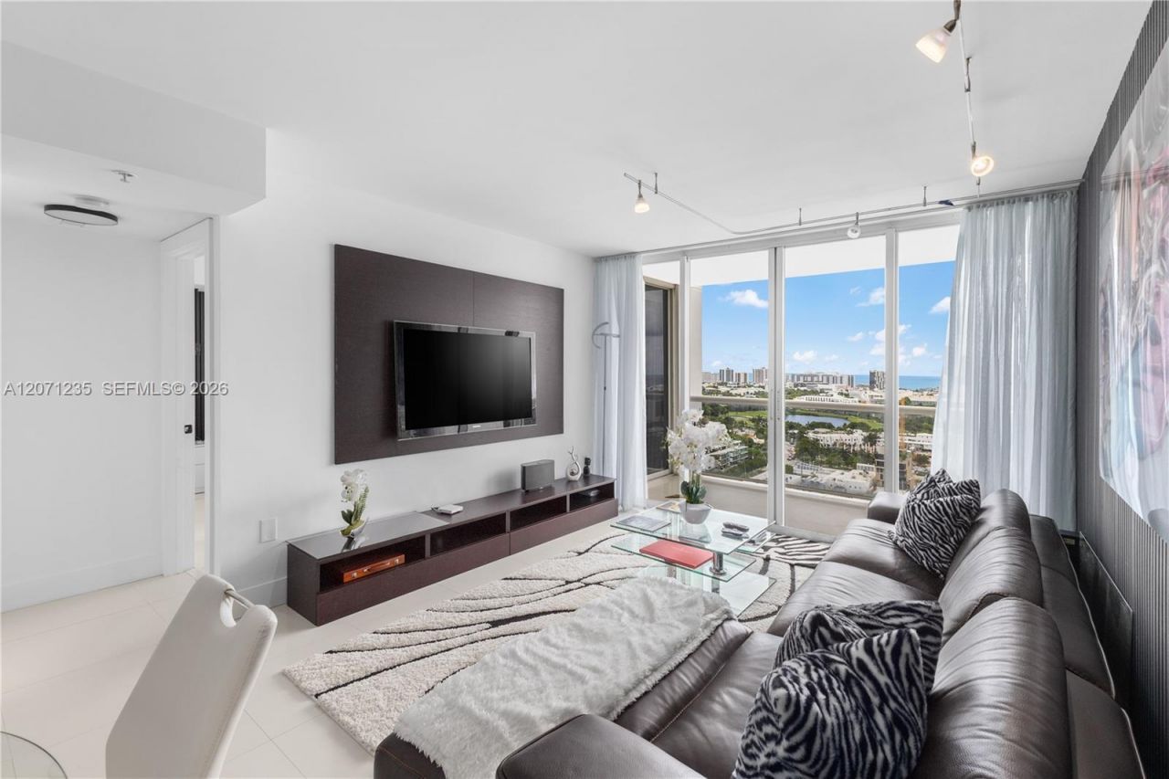 1800 Sunset Harbour Dr , Unit 2409, Miami Beach, FL 33139 Photo