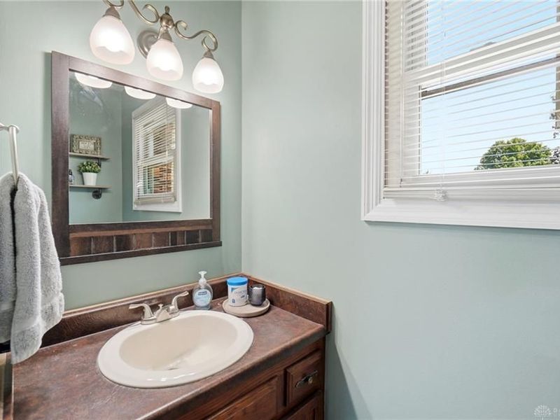 4041 Shadowleaf Drive, Bellbrook, OH 45305 Photo 22