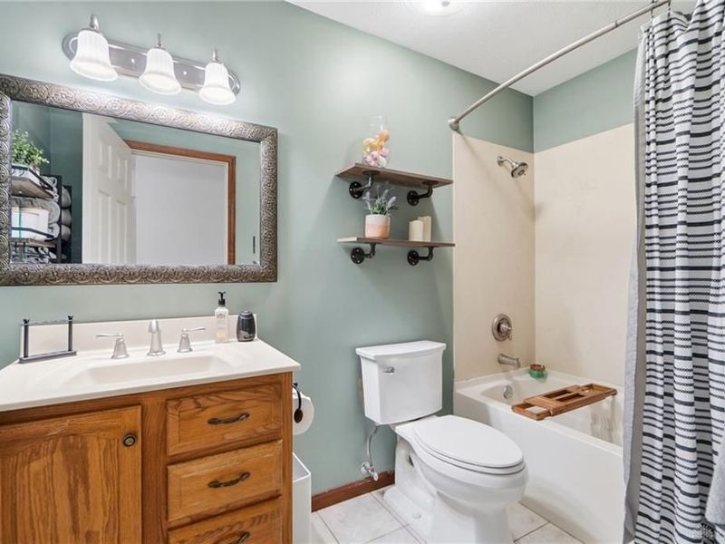 4041 Shadowleaf Drive, Bellbrook, OH 45305 Photo 29