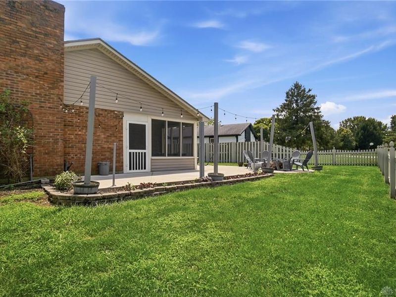 4041 Shadowleaf Drive, Bellbrook, OH 45305 Photo 47