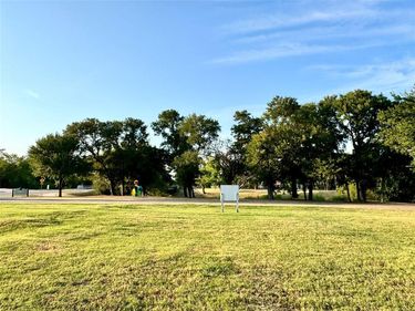 3726 Bayside Street, Dallas, TX 75212