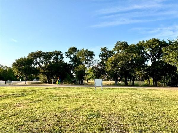 3726 Bayside Street, Dallas, TX 75212