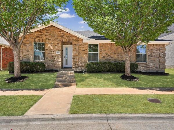 1941 Indian Lilac Drive, Lancaster, TX 75146