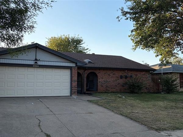 3002 Barrington Place, Arlington, TX 76014