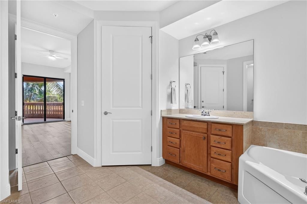 8010 Via Sardinia Way, Unit 4213, Estero, FL 33928 Photo