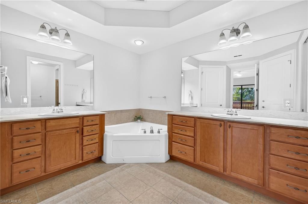 8010 Via Sardinia Way, Unit 4213, Estero, FL 33928 Photo