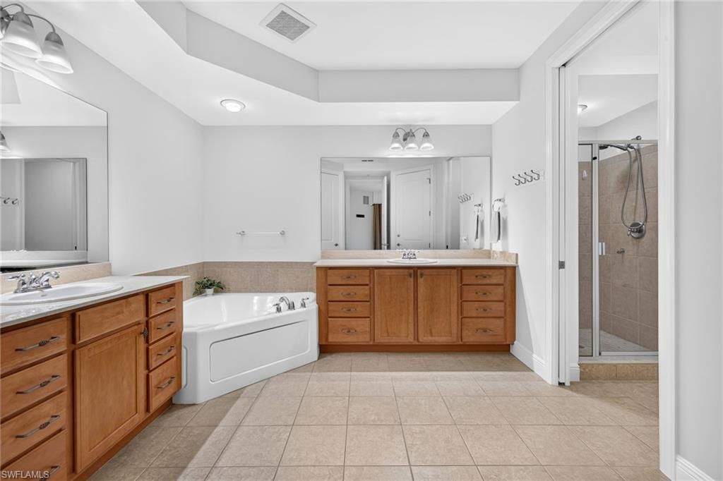 8010 Via Sardinia Way, Unit 4213, Estero, FL 33928 Photo