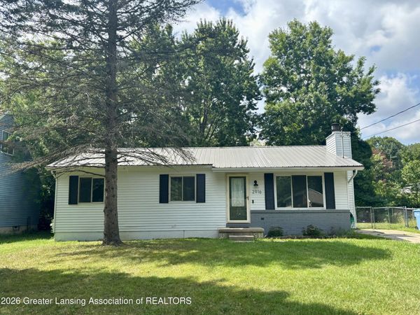 2916 Viking Street, Lansing, MI 48911