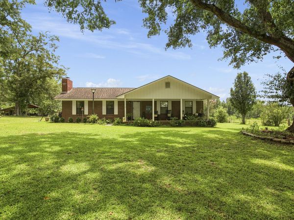 1446 Tara Cylebrico Road, Westville, FL 32464