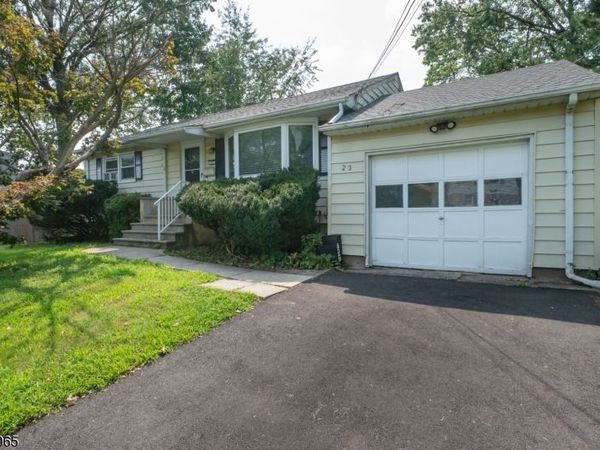 23 C St, Middlesex, NJ 08846