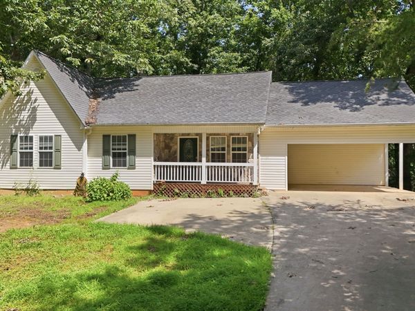 500 Washboard Road, Cleveland, GA 30528