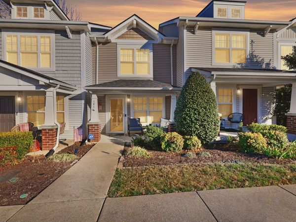 141 Shadow Glen Dr , Nashville, TN 37211