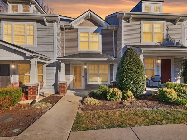 141 Shadow Glen Dr , Nashville, TN 37211
