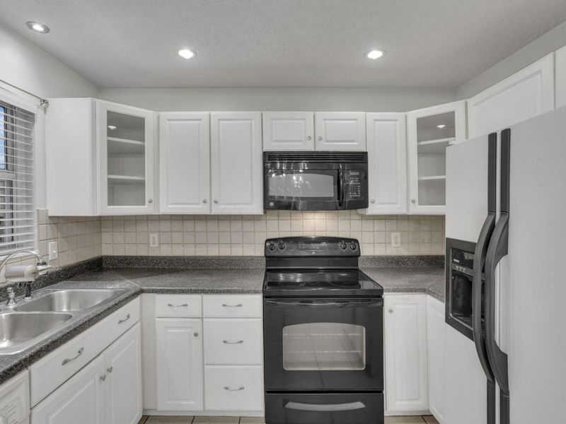 7773 Deercrest Court, Unit 7773, Dublin, OH 43016 Photo 8