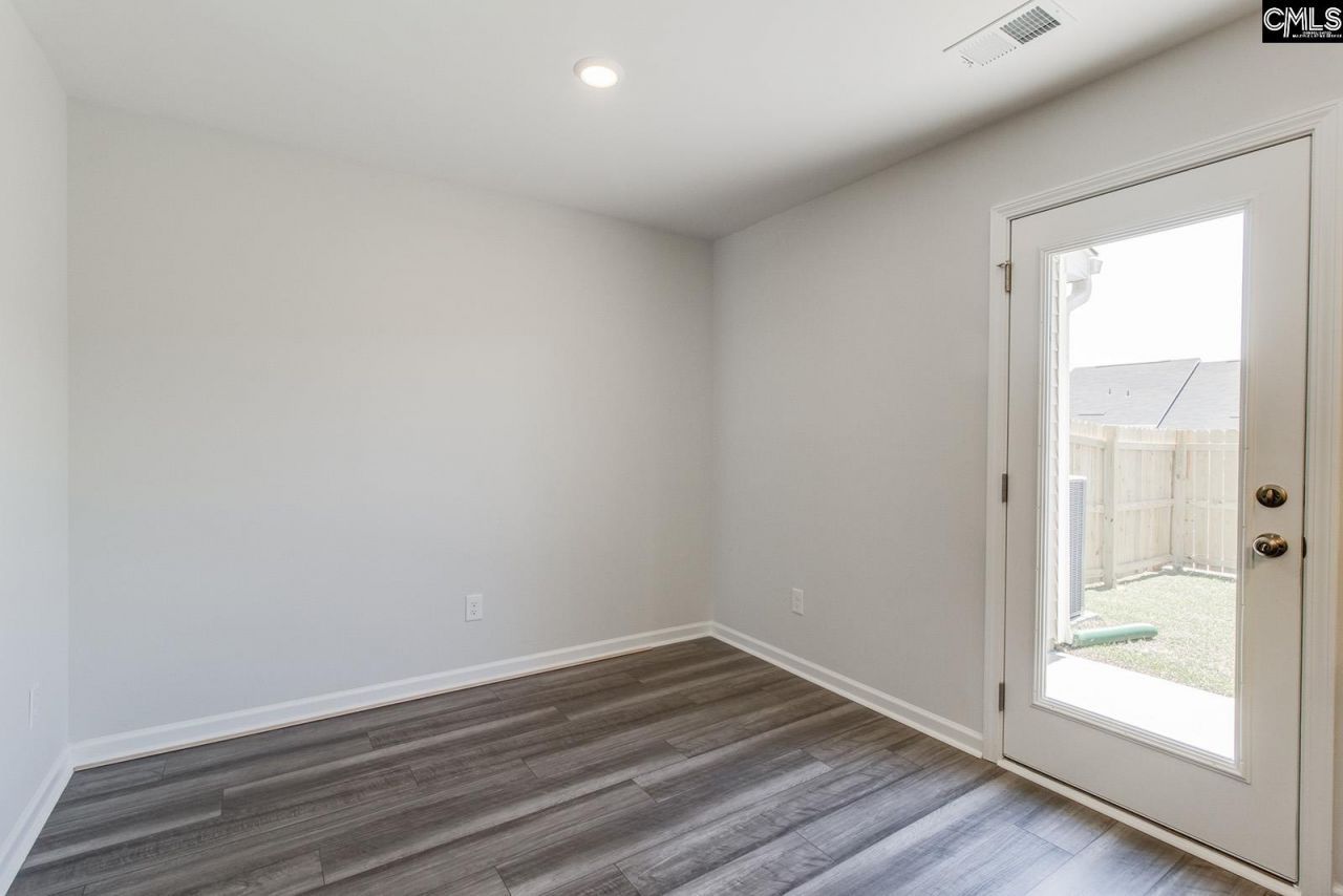 3085 Harborview Drive Photo 10