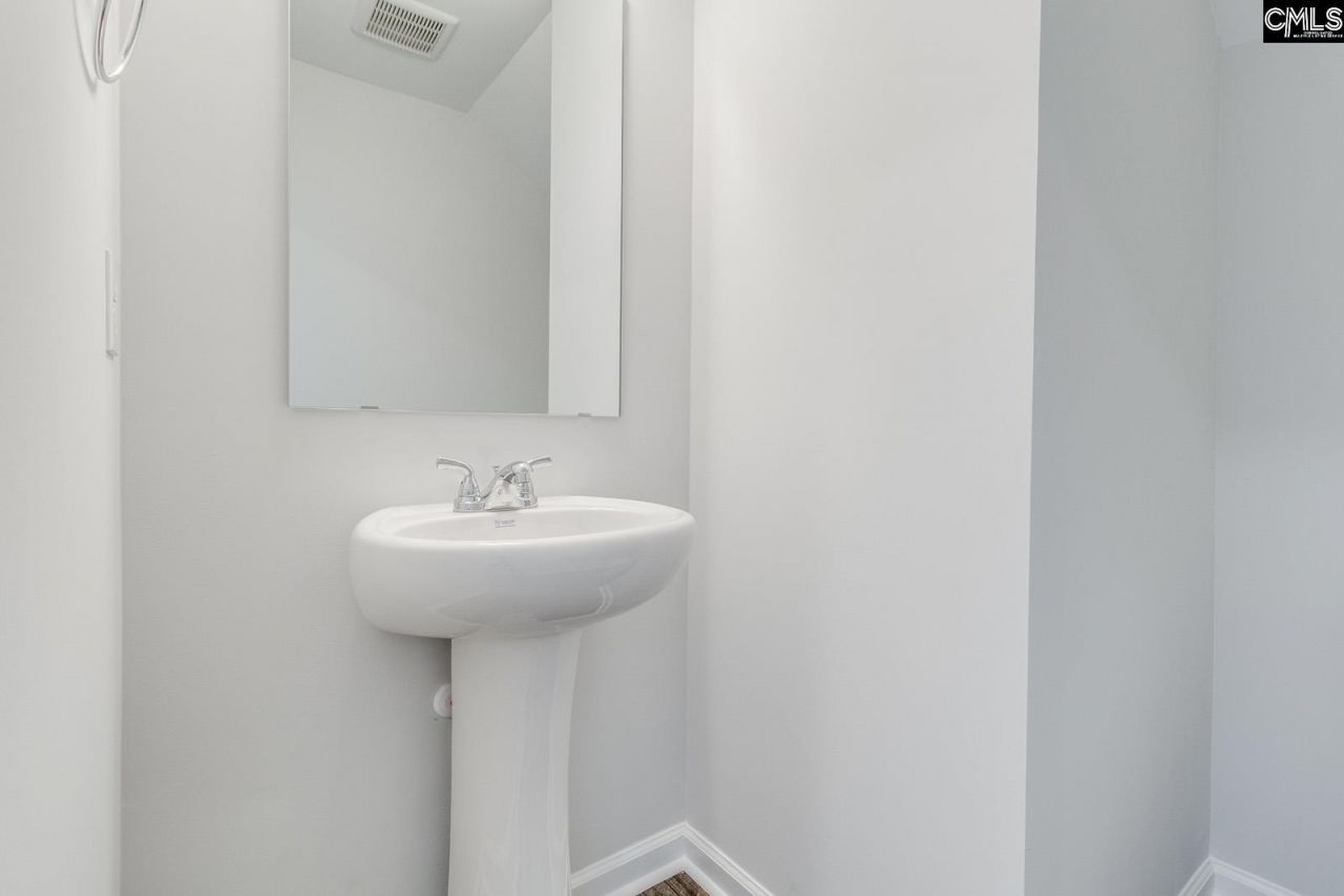 3085 Harborview Drive Photo 11