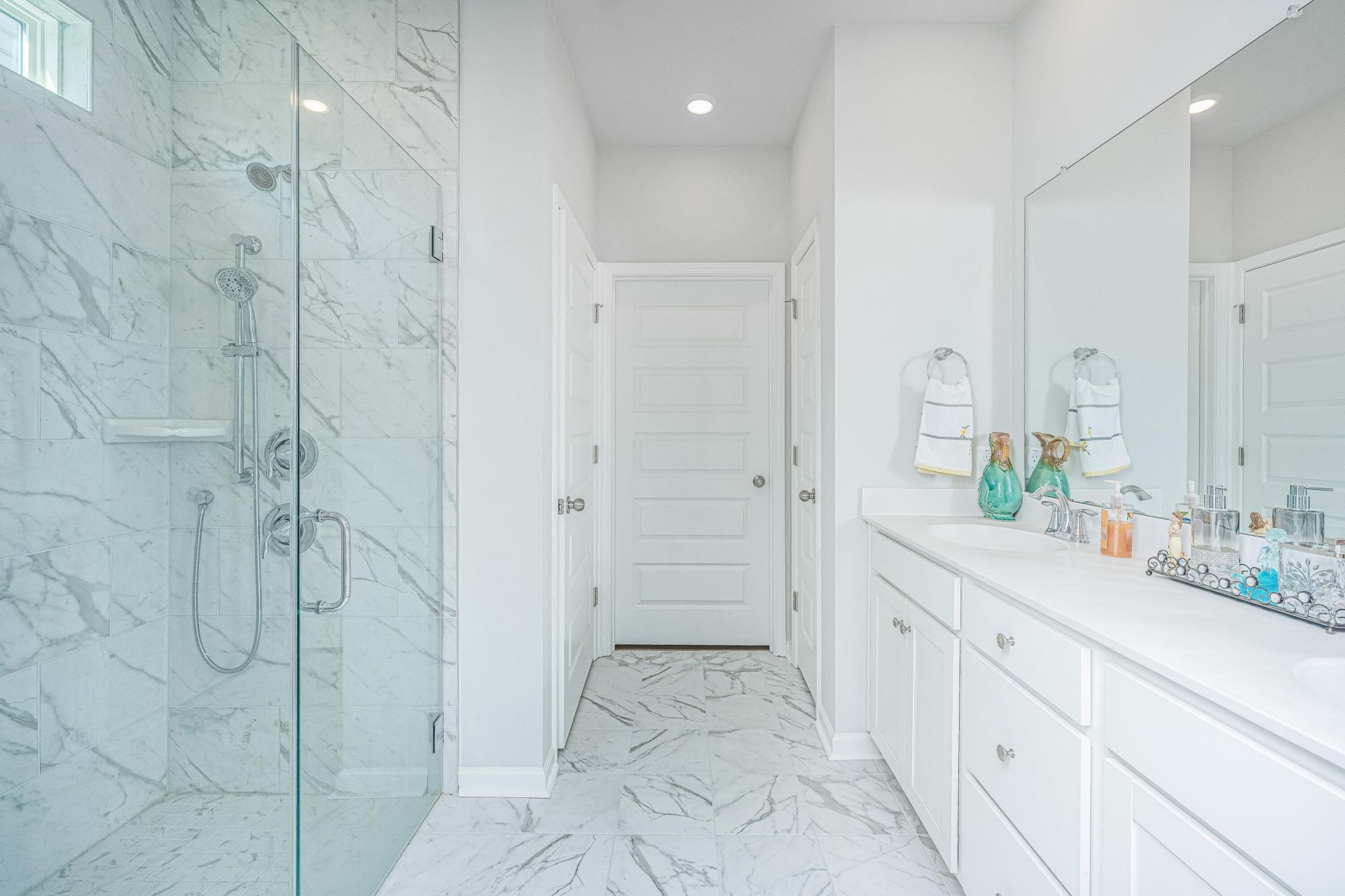 1146 Glorious Way Photo 14