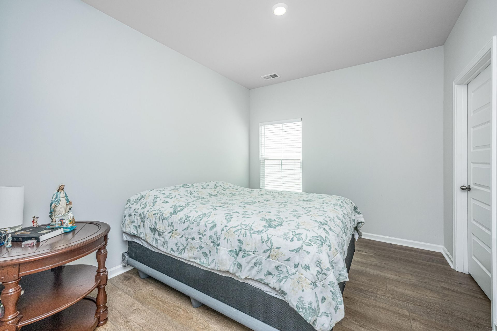 1146 Glorious Way Photo 15